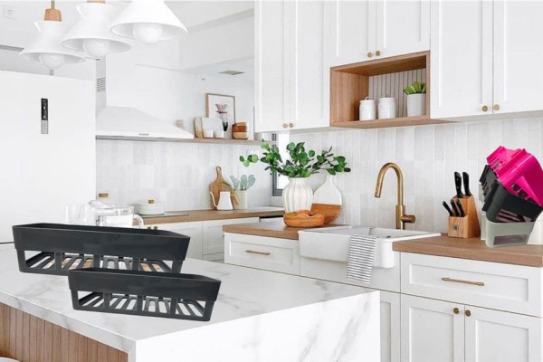 Có nên mua rổ nhựa đa năng không cần khoan đục tường ?